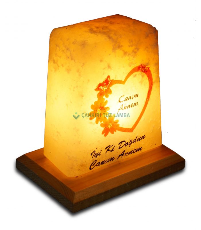 Salzlampe mit Aufschrift „Meine liebe Mama“