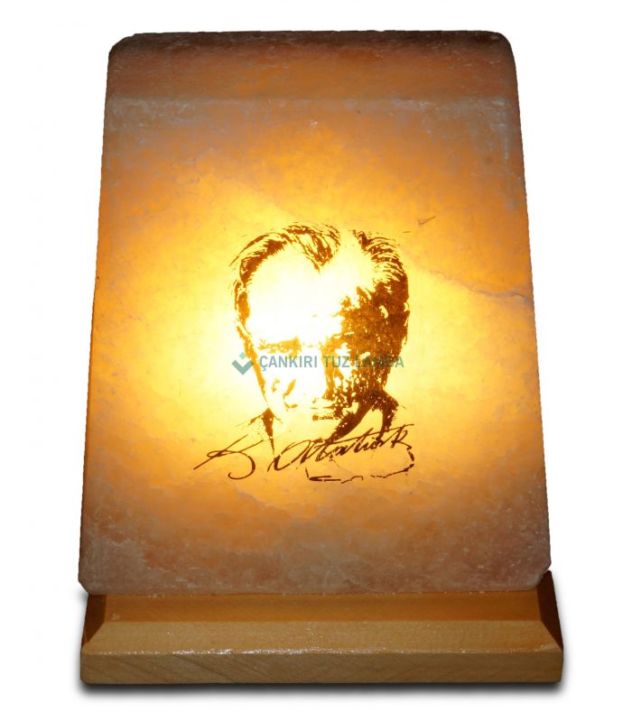 Salzlampe mit Kemal-Atatürk-Motiv