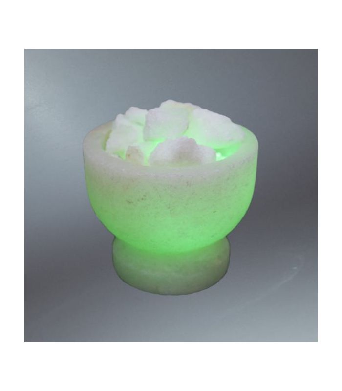 Grüne Salzschale in Form einer Salzkristalllampe
